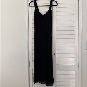 REFORMATION MIDI SLEEVELESS BLACK DRESS WITH SLIT
